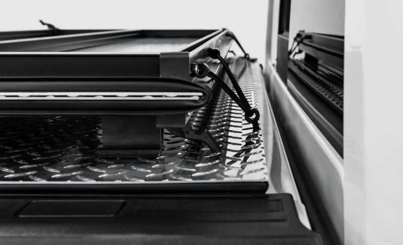 Access LOMAX Tri-Fold Cover 2022+ Nissan Frontier w/ 5ft Bed - Diamond Plate