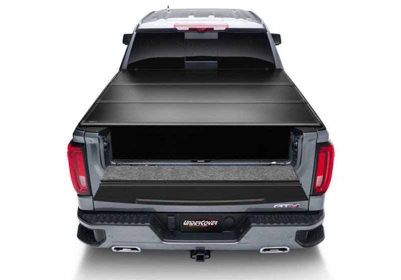 UnderCover Silverado / Sierra Limited/Legacy 5.5ft Triad Bed Cover
