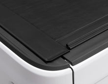 Load image into Gallery viewer, Roll-N-Lock Jeep Gladiator 5ft bed M-Series Retractable Tonneau Cover