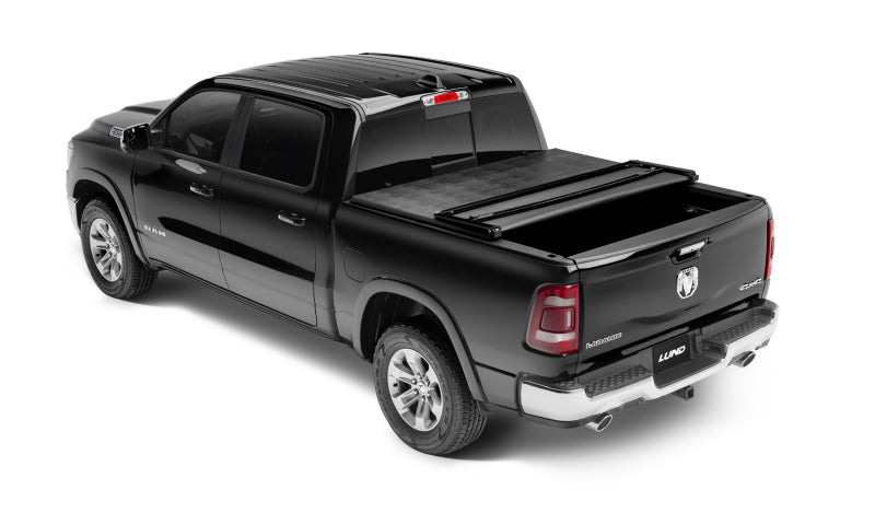 Lund Dodge Ram 1500 (5.5ft. Bed) Genesis Tri-Fold Tonneau Cover - Black