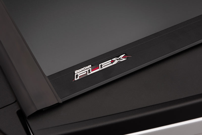 UnderCover Ford F-150 5.5ft Ultra Flex Bed Cover - Matte Black Finish