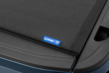 Load image into Gallery viewer, Lund Chevy Silverado 1500 (5.5ft. Bed) Genesis Elite Roll Up Tonneau Cover - Black