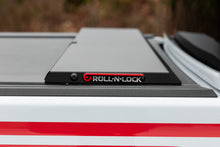 Load image into Gallery viewer, Roll-N-Lock Jeep Gladiator 5ft bed M-Series Retractable Tonneau Cover