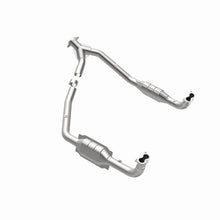 Load image into Gallery viewer, MagnaFlow Conv DF 94-95 Disc./Defender 3.9L