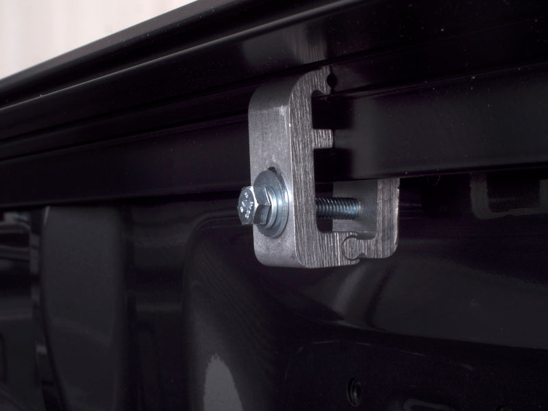 Lund Ford Ranger (5ft Bed) Genesis Roll Up Tonneau Cover - Black