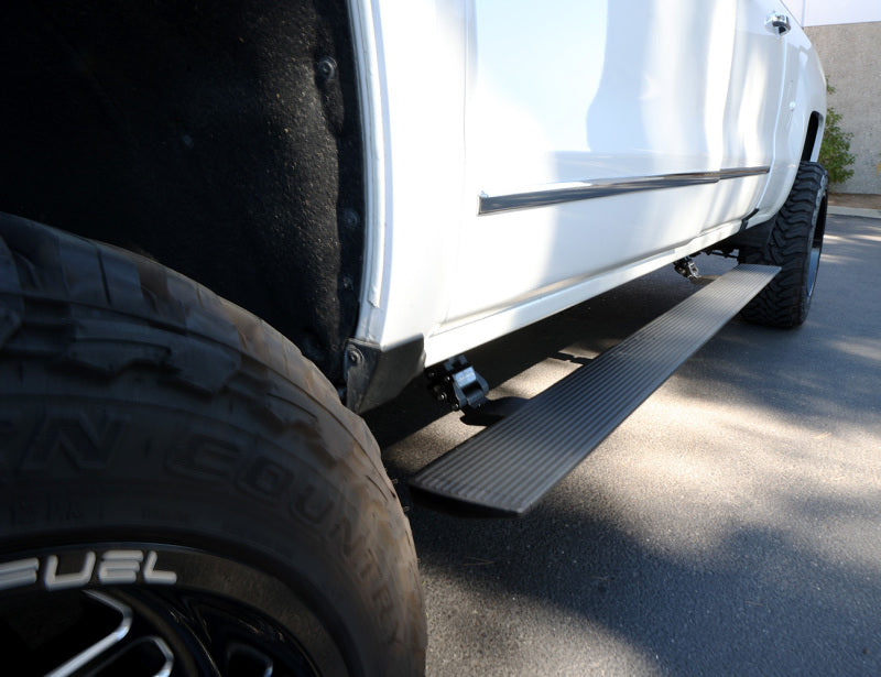 Go Rhino Chev Silverado 2500HD/3500HD CC (Diesel) 4dr E-BOARD E1 Running Board Kit - Tex. Blk