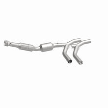 Load image into Gallery viewer, MagnaFlow Conv DF 05-07 Ford E150 4.6L Passenger Side