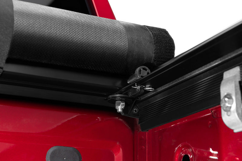 Lund Chevy Silverado 1500 (8ft. Bed) Genesis Roll Up Tonneau Cover - Black