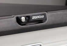 Load image into Gallery viewer, UnderCover GMC Sierra 1500 (Limited) 5.8 ft Elite Bed Cover - Black Textured