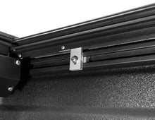 Load image into Gallery viewer, Roll-N-Lock Jeep Gladiator 5ft bed M-Series Retractable Tonneau Cover