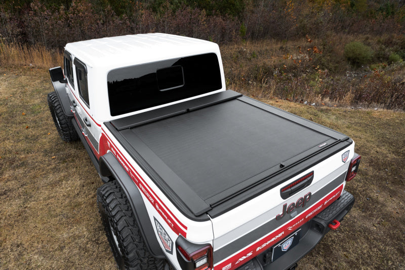 Roll-N-Lock Jeep Gladiator 5ft bed (w/ Trail Rail System) M-Series Retractable Tonneau Cover