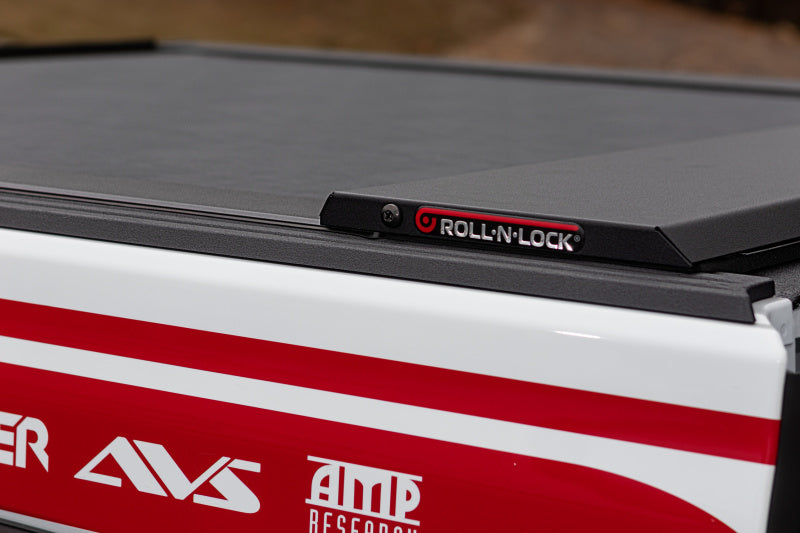 Roll-N-Lock Jeep Gladiator 5ft bed M-Series Retractable Tonneau Cover