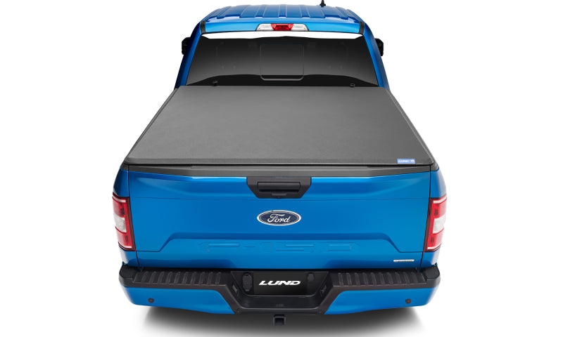 Lund Ford F-250 Super Duty (8ft. Bed) Genesis Elite Tri-Fold Tonneau Cover - Black