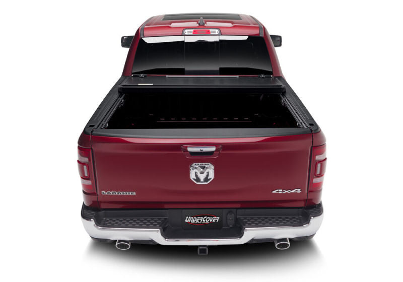 UnderCover 09-18 Ram 1500 (w/o Rambox) (19-20 Classic) 5.7ft Armor Flex Bed Cover - Black Textured