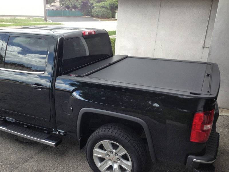 Roll-N-Lock Toyota Tacoma Access Cab/Double Cab LB 73-11/16in M-Series Tonneau Cover