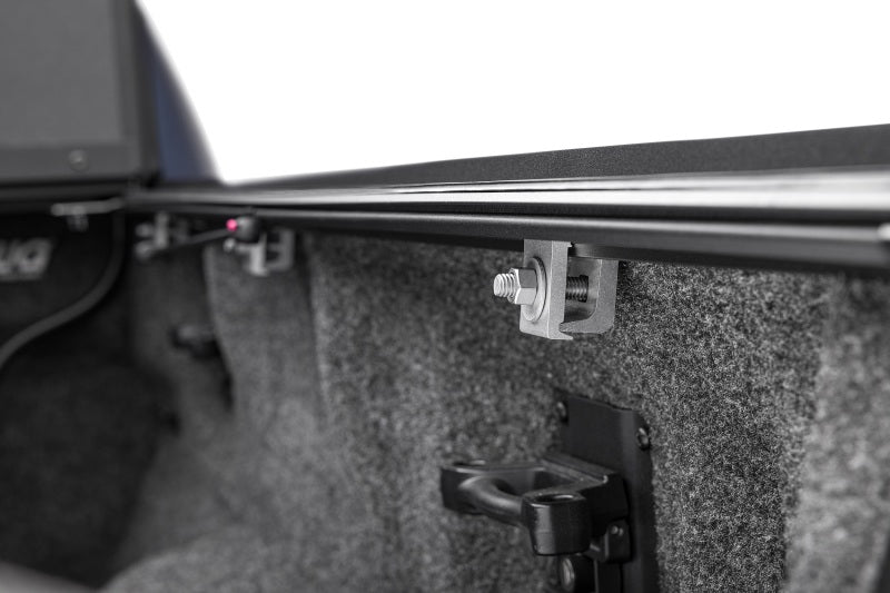 Extang 09-18 Dodge Ram / Classic 1500 5.7ft. Bed Endure ALX