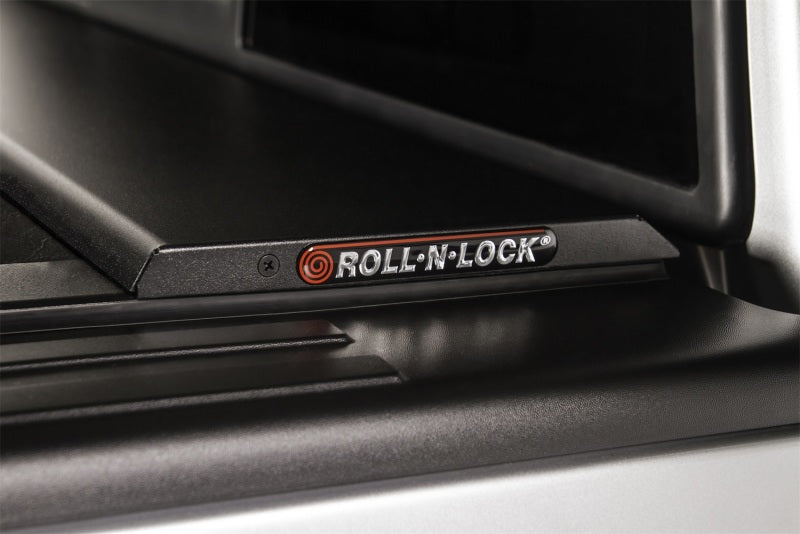 Roll-N-Lock Ford Ranger 72.7in M-Series Retractable Tonneau Cover