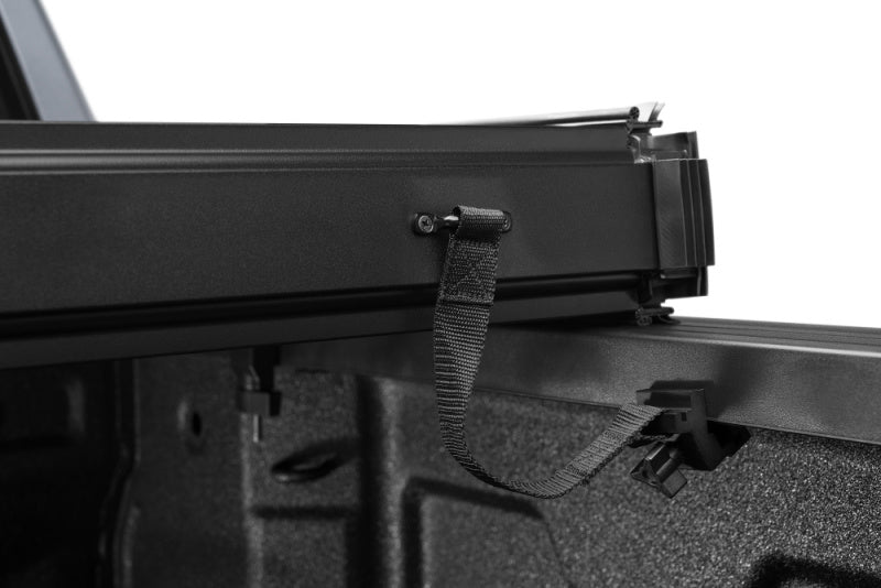 Extang 14-19 Chevy/GMC Silverado/Sierra 1500 (8ft. 2in. Bed) Solid Fold ALX