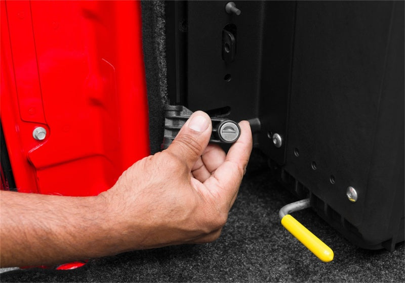 UnderCover Ford F-150 Drivers Side SwingH1128-H1157 Case - Black Smooth