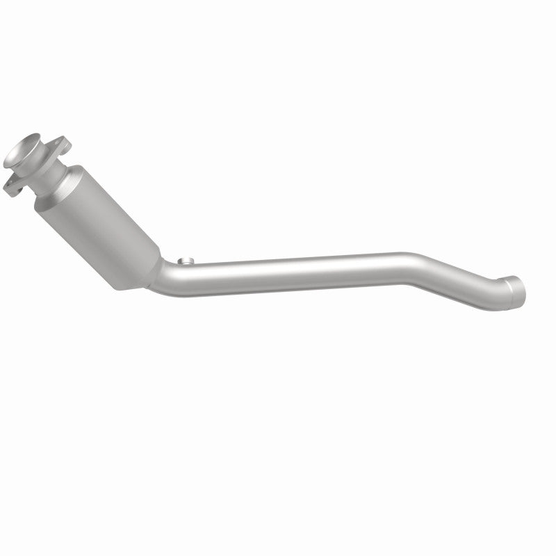 MagnaFlow DF Conv 2010-2013 Landrover  LR4 V8 5 OEM Underbody
