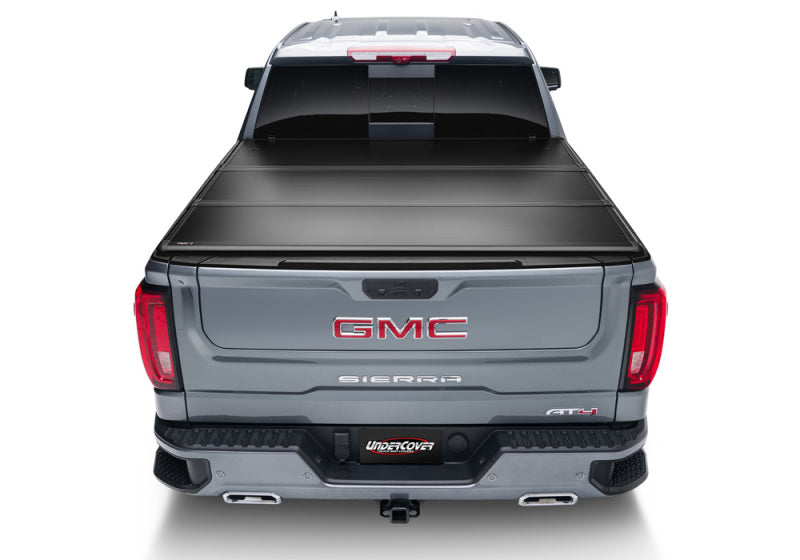 UnderCover Silverado / Sierra Limited/Legacy 5.5ft Triad Bed Cover
