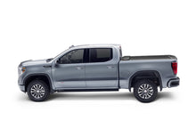Load image into Gallery viewer, Roll-N-Lock Chevrolet Silverado 1500 SB 77-3/4in A-Series Retractable Tonneau Cover